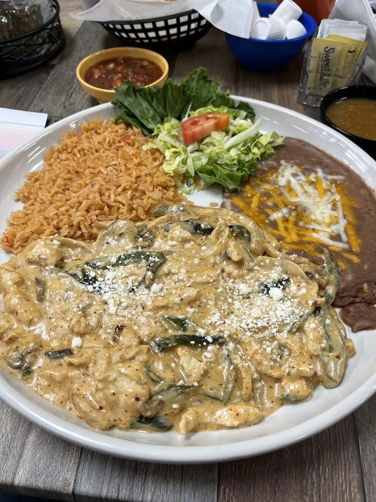 Pollo a La Crema